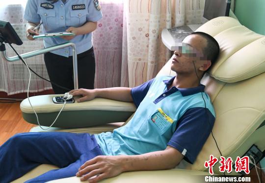 山西省戒毒管理局下屬共有13個(gè)戒毒場(chǎng)所和一個(gè)涉毒病殘所(山西省戒毒康復(fù)醫(yī)院)籌建處，其中省屬戒毒所9個(gè)，市屬戒毒所4個(gè)?！⊥踅ㄜ?攝